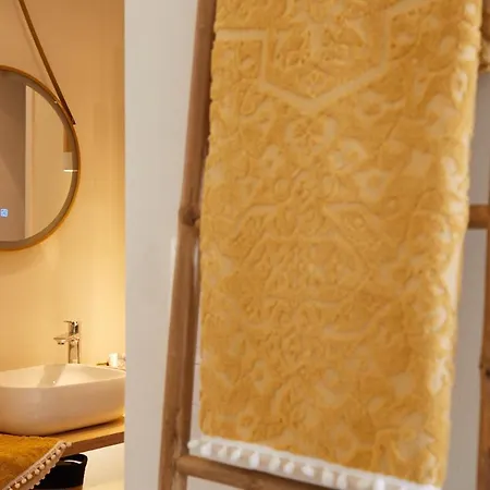 Semesterbostad Spiliada Boutique